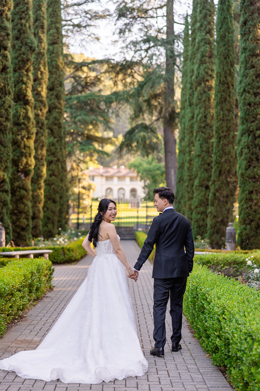 bride and groom golden hour wedding photos