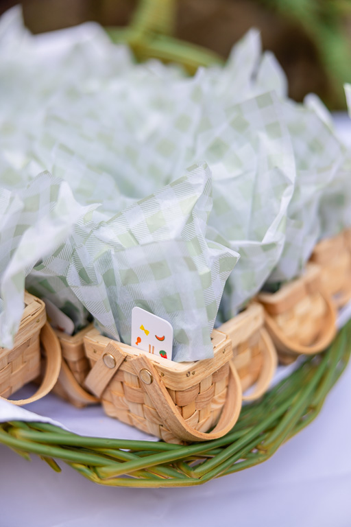 cute picnic basket wedding favor gift basket