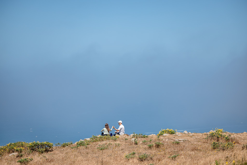 couple having lunch on the Tomales Point Trail