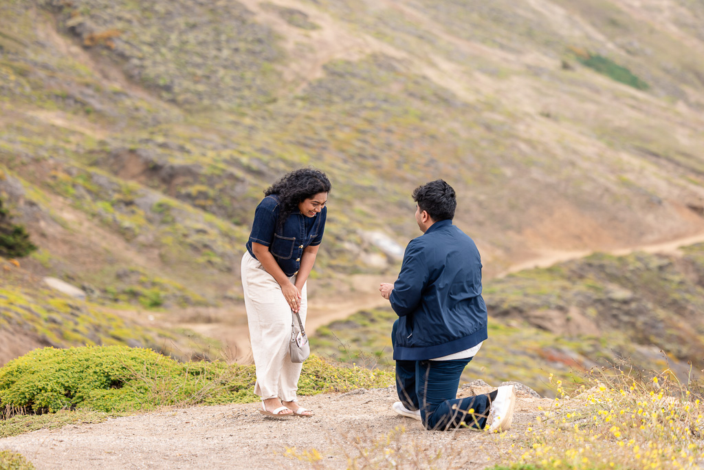 surprise proposal on a hiking trail in Pacifica
