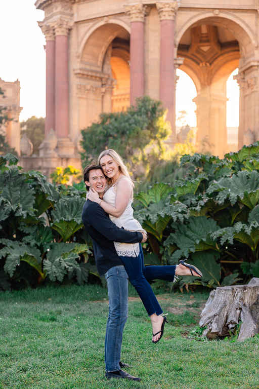golden hour evening engagement photos at Palace of Fine Arts