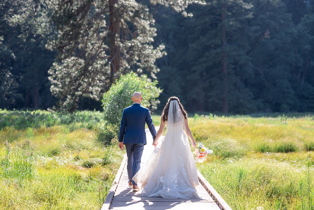 wedding photography at Cook's Meadow