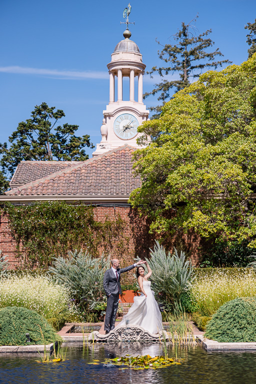 Filoli wedding photo at the Sunken Garden