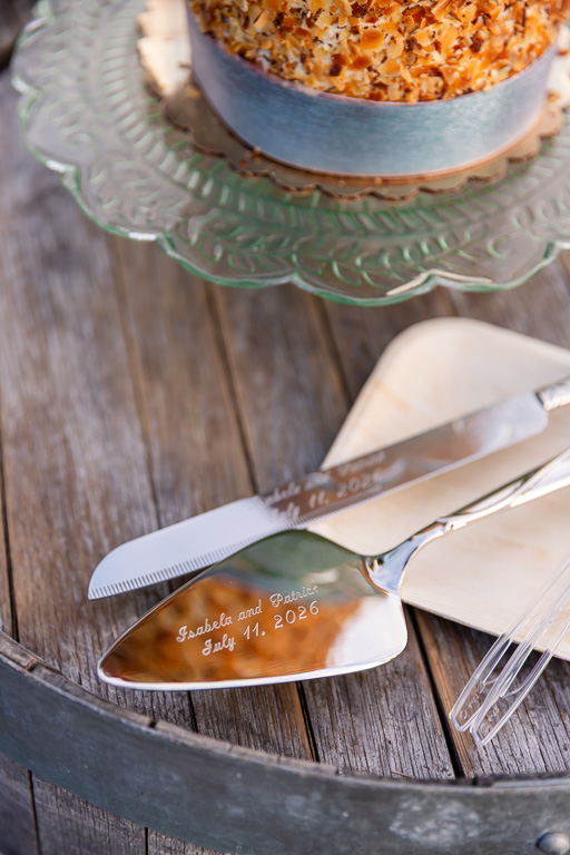 custom engraved cake knife