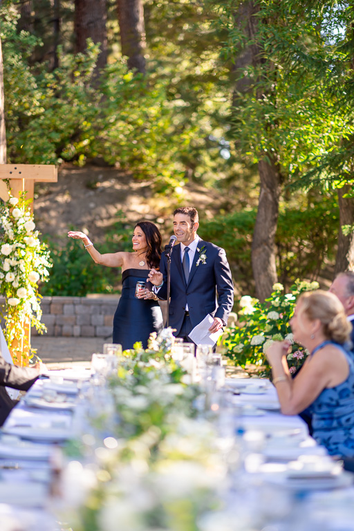 parents of the bride give their welcome speech