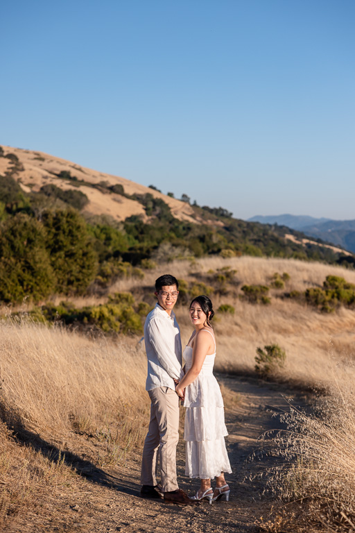 engagement shoot on hiking trail in Santa Cruz Mountains